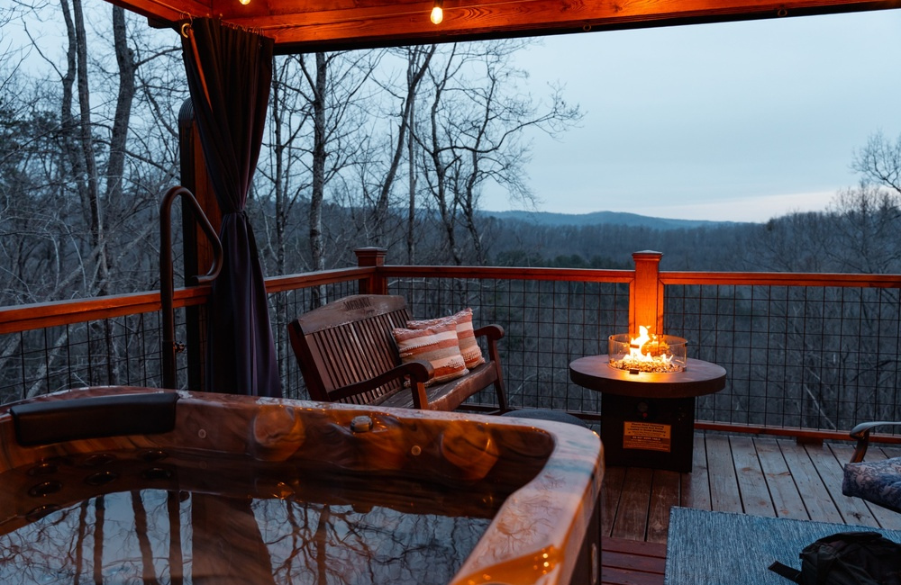 Meraki Escape in Brevard NC private hot tub