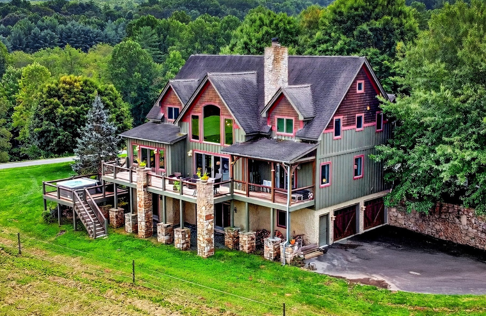 Pet-friendly-3-home-exterior-Greybeard-Vacation-Rentals