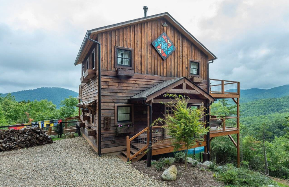 exterior pet friendly cabin Greybeard Vacation Rentals
