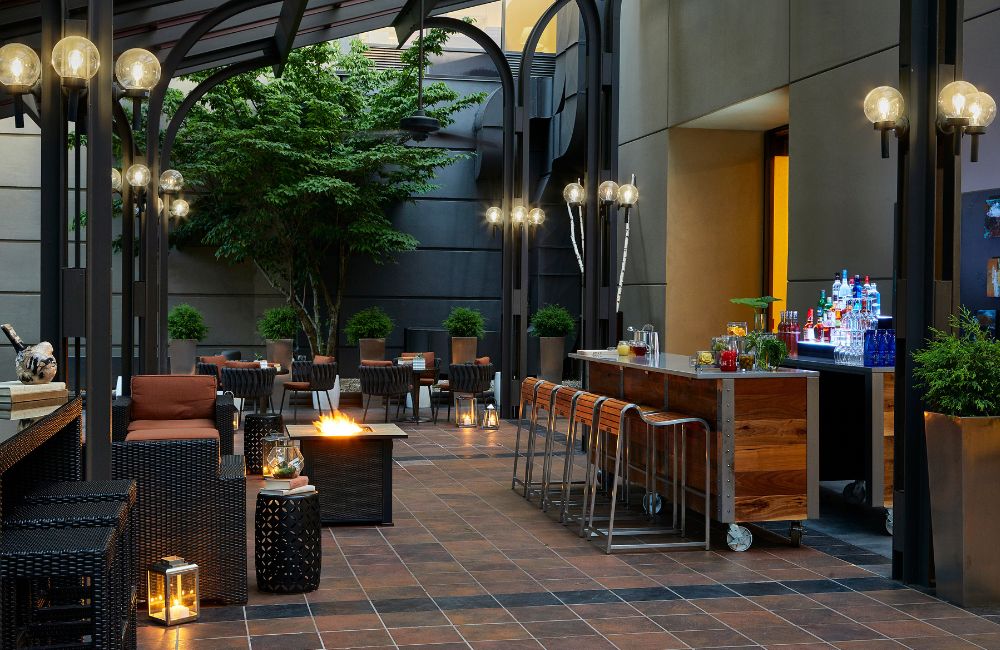 Renaissance Hotel Patio