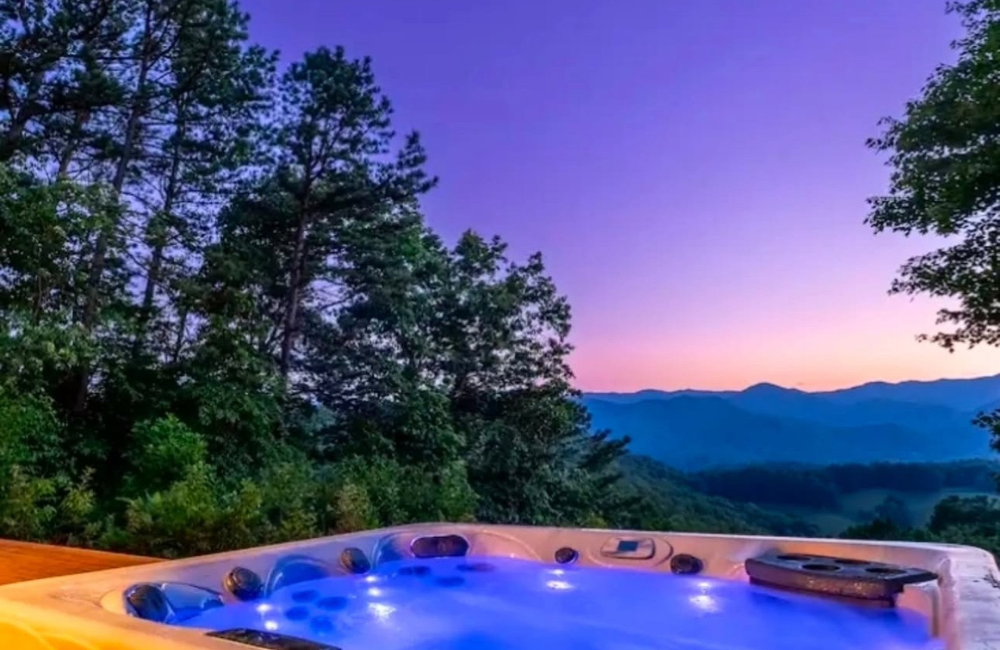 Bryson City NC hot tub with view