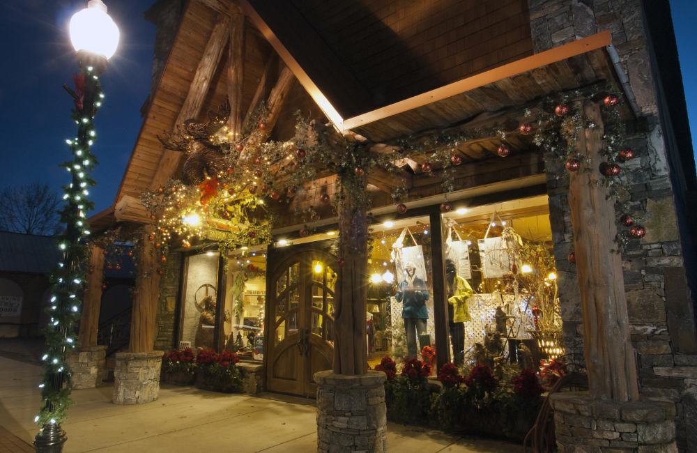 Bryson City Christmas storefronts decorated