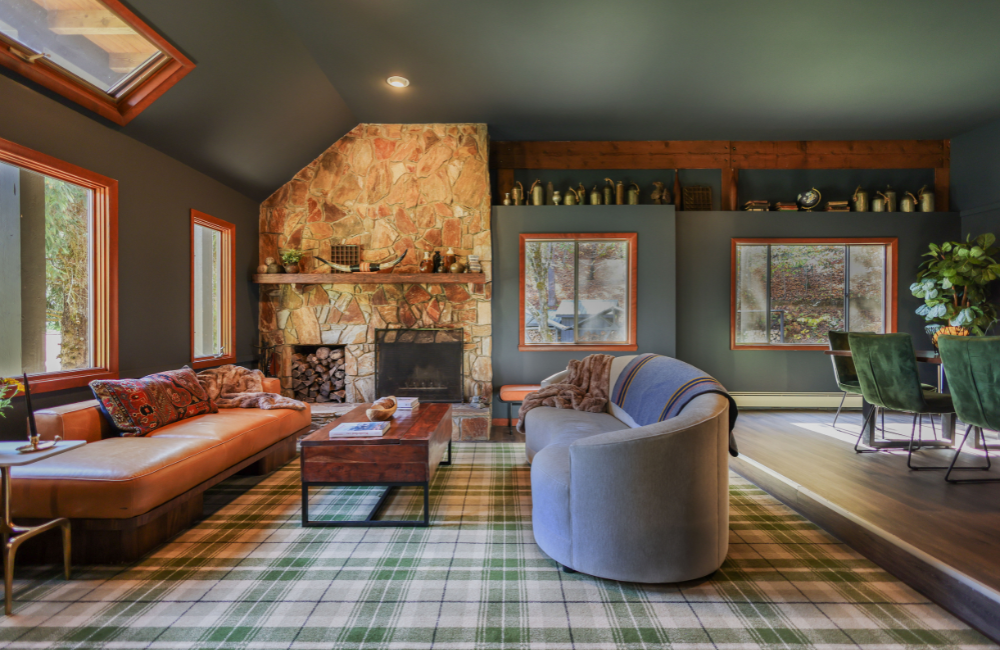 Den inside suite at Outland Great Smoky Mountains Chalet & Suites