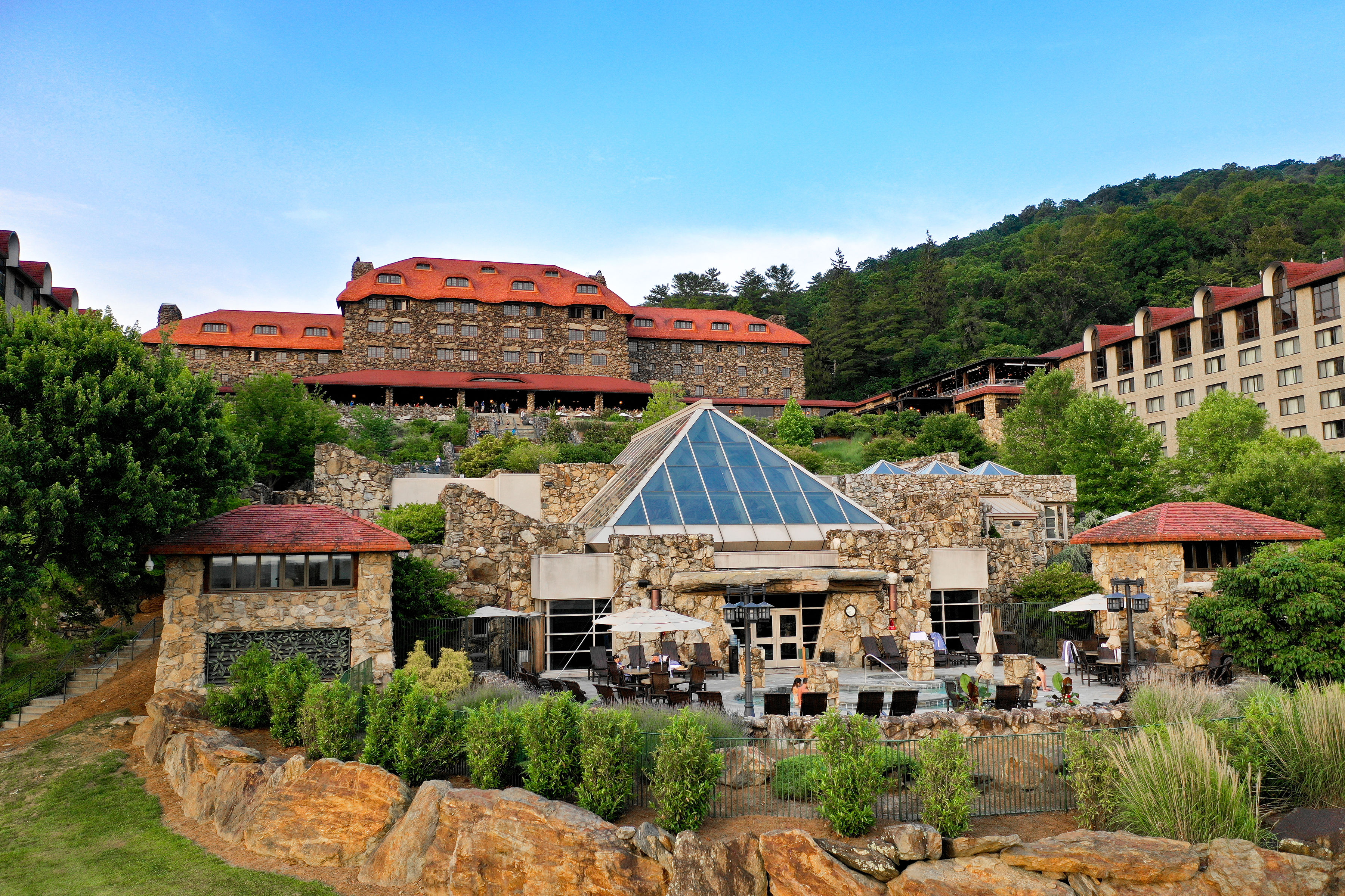 Best Asheville NC Hotels & Mountain Resorts