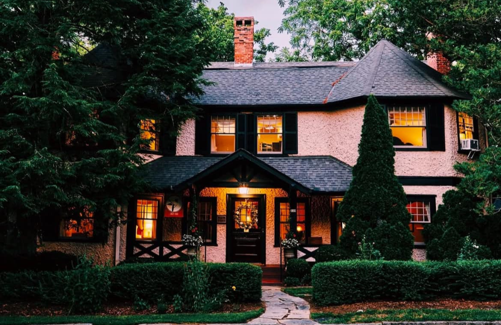Pinecrest B and B in the Montford Historic District of Asheville