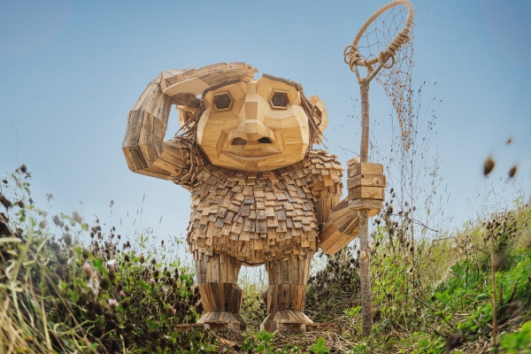 A troll by Thomas Dambo