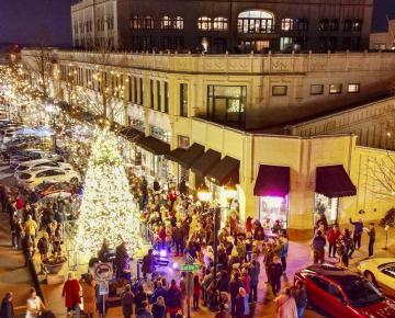 Grove Arcade Tree Lighting