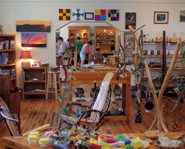 Arts & Crafts Drive-About Tour