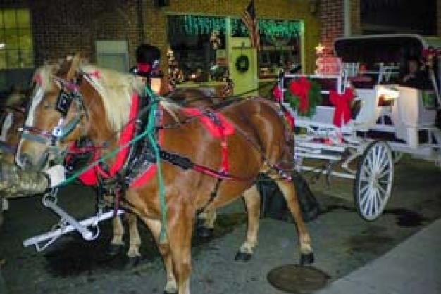 Candlelight Stroll Weaverville
