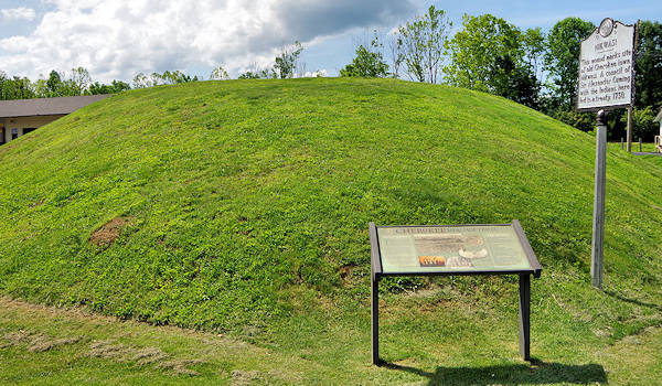 Franklin Nikwasi Mound