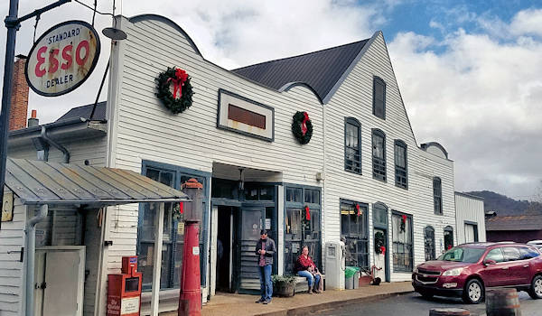 Mast General Store Valle Crucis