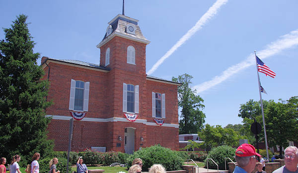 Transylvania County Courthouse